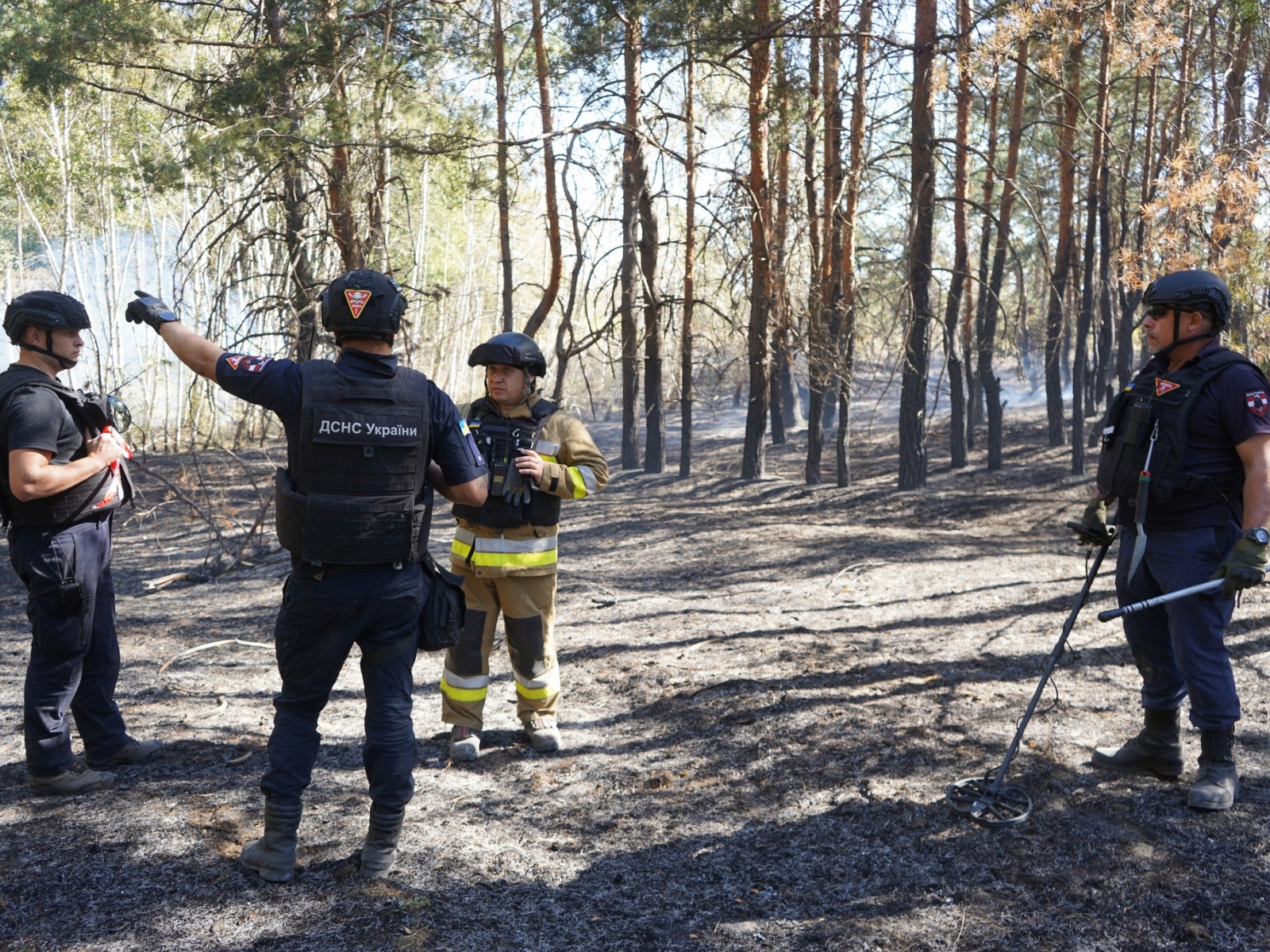 Сапери з Волині розміновують українську землю від небезпечних предметів