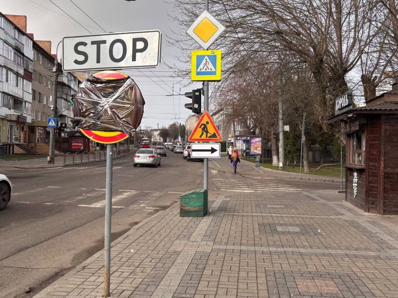 У Луцьку сьогодні перекриють проїзд на одній з вулиць: будуть замінювати асфальт