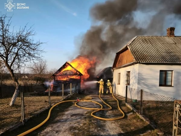 За минулу добу на Волині рятувальники ліквідували понад 20 пожеж (ФОТО)