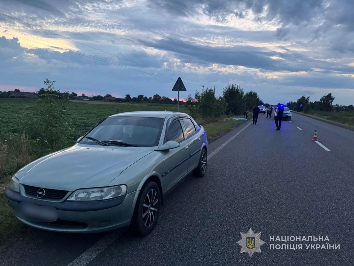 Волинянка вискочила з авто під час руху: деталі летальної ДТП
