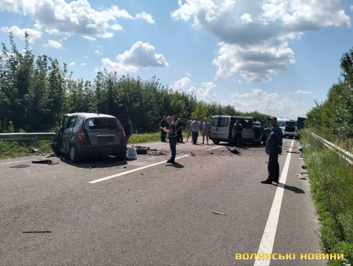 Лобове зіткнення на Волині: загинули дві жінки (ФОТО)