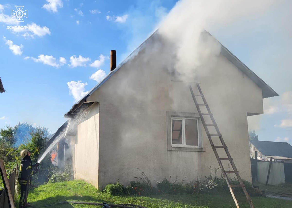 На Волині горіла солома в тюках: підозрюють підпал